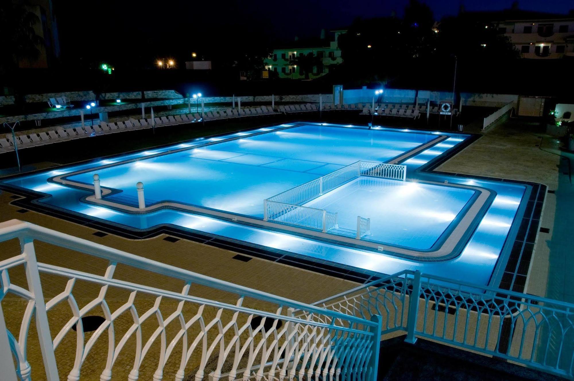 Tropical Sol Aparthotel Албуфейра Екстериор снимка